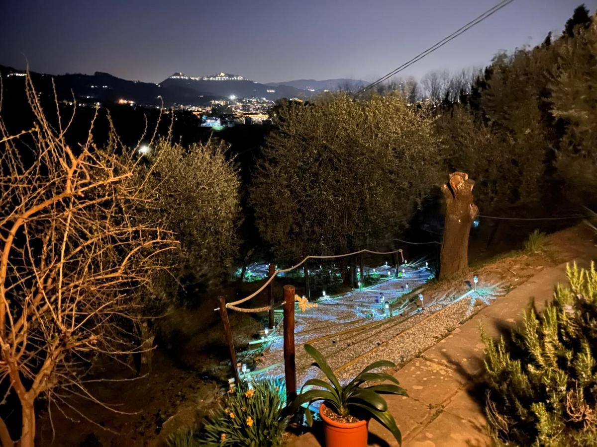 לינה וארוחת בוקר בורגו א בוג'יאנו Casa Del Pino מראה חיצוני תמונה